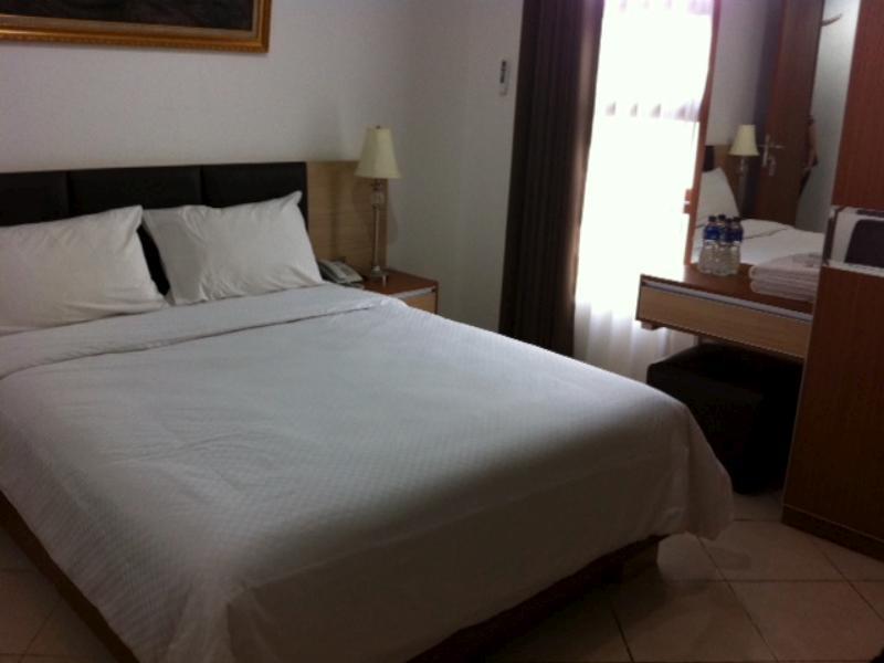 Sapadia Guest House Bandung Buitenkant foto