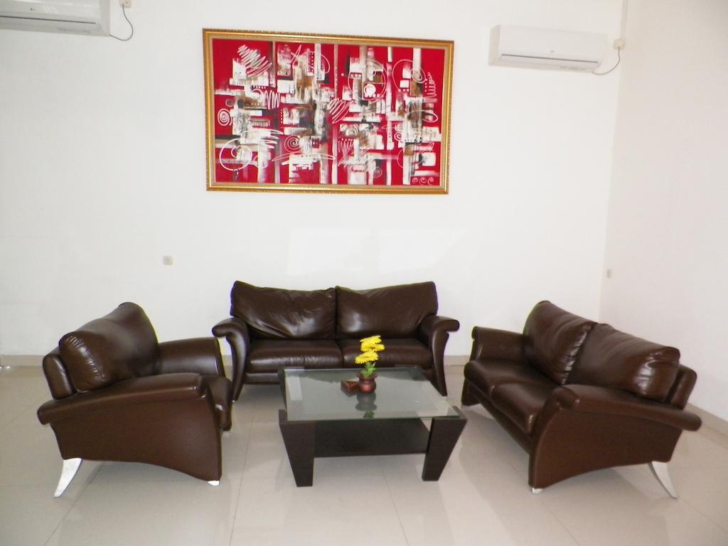 Sapadia Guest House Bandung Buitenkant foto