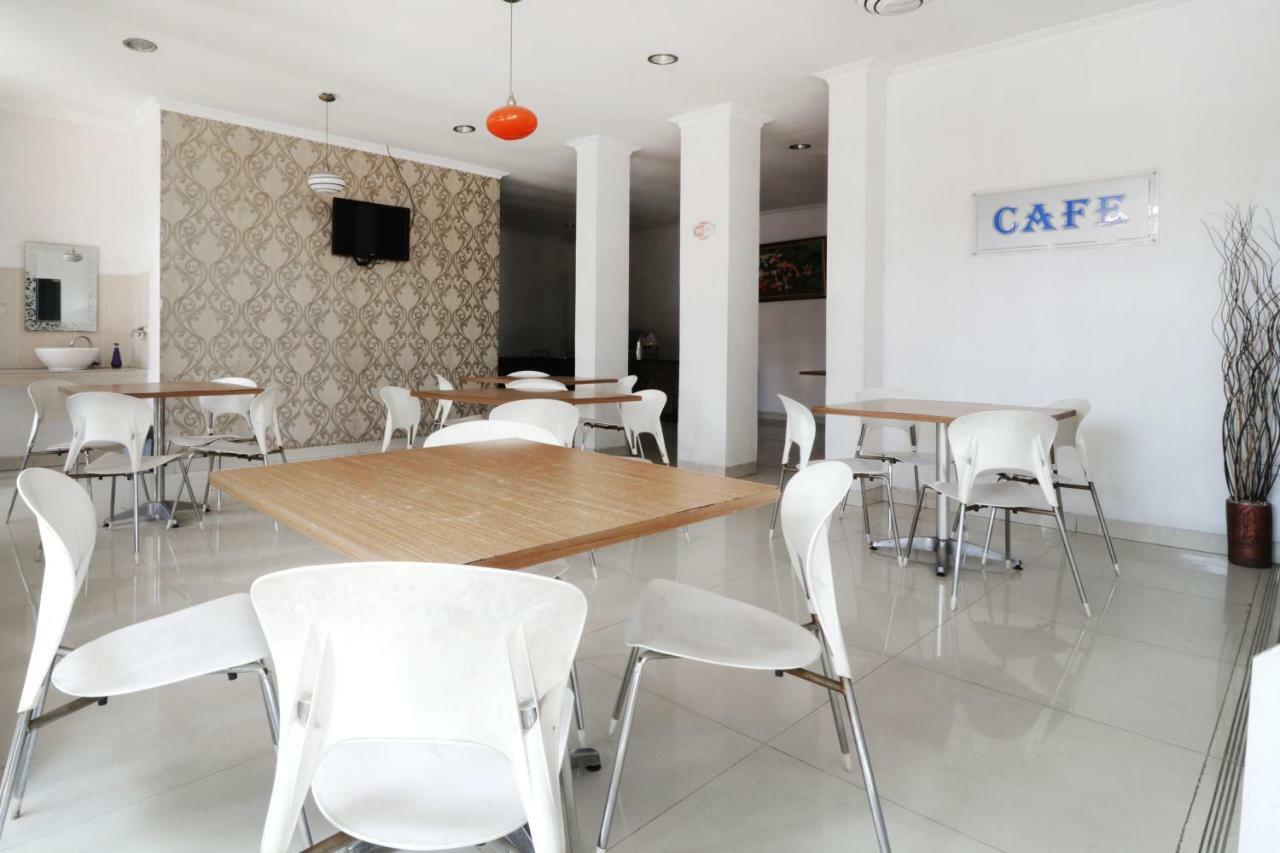 Sapadia Guest House Bandung Buitenkant foto