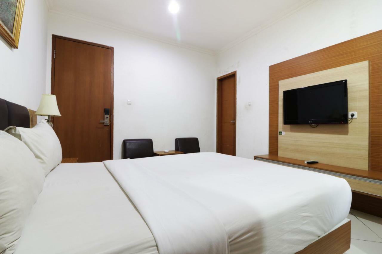 Sapadia Guest House Bandung Buitenkant foto