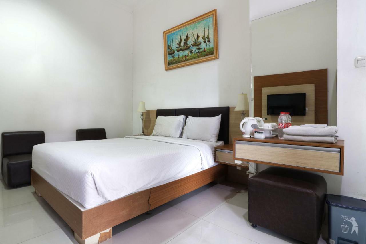 Sapadia Guest House Bandung Buitenkant foto